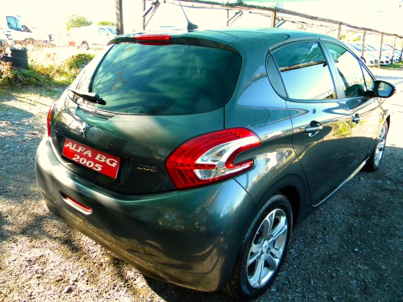 Peugeot 208 1.4ecoHDI* NAVI-КАТО НОВО* EURO5B, снимка 4 - Автомобили и джипове - 47608477