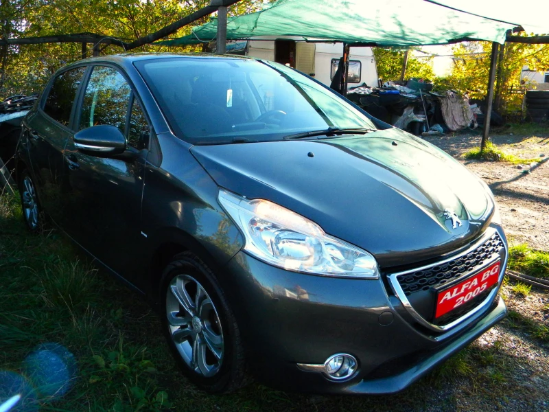 Peugeot 208 1.4ecoHDI* NAVI-КАТО НОВО* EURO5B, снимка 3 - Автомобили и джипове - 47608477