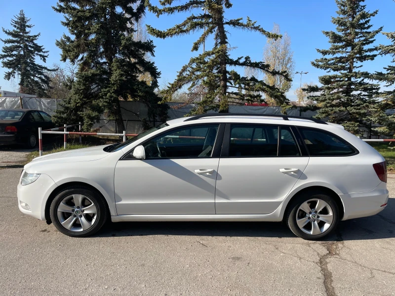 Skoda Superb, снимка 4 - Автомобили и джипове - 48017169