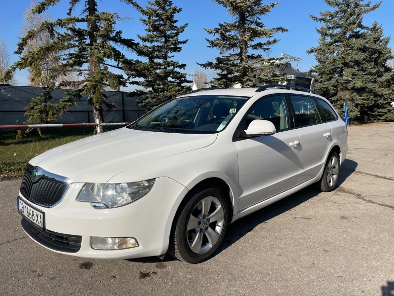 Skoda Superb, снимка 3 - Автомобили и джипове - 48017169