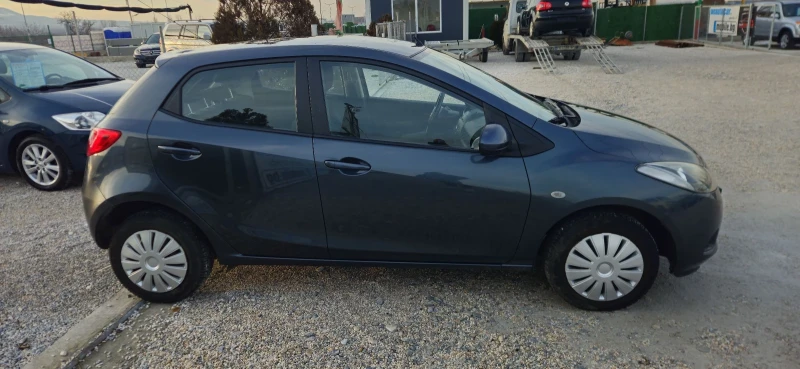 Mazda 2 Mazda 2 1.3I ТОПсъстояние, снимка 5 - Автомобили и джипове - 48762070