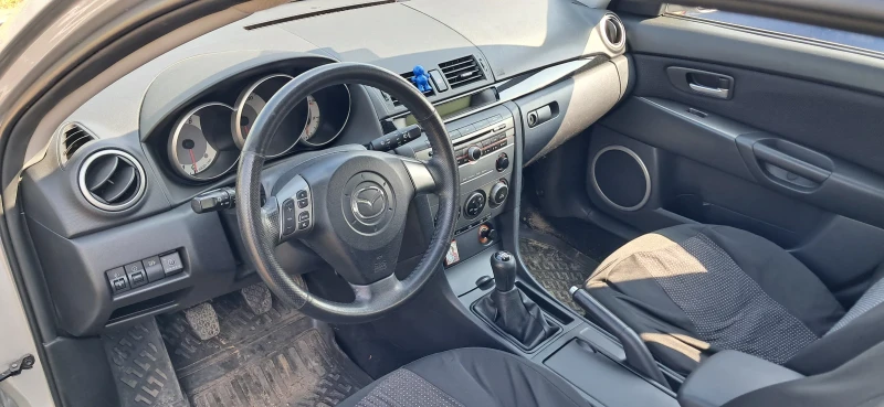 Mazda 3 1.6 бензин 105 коня, снимка 5 - Автомобили и джипове - 52571873