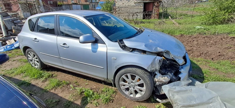Mazda 3 1.6 бензин 105 коня, снимка 2 - Автомобили и джипове - 52571873