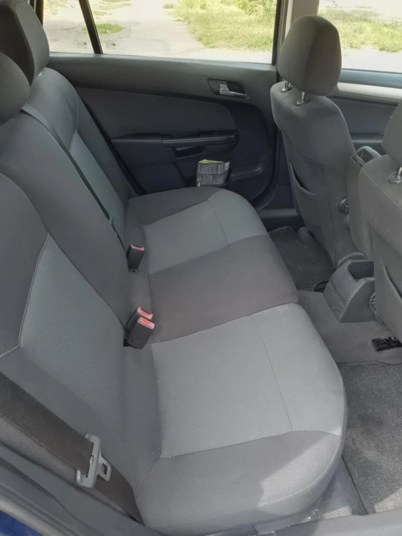 Opel Astra, снимка 10 - Автомобили и джипове - 52960559