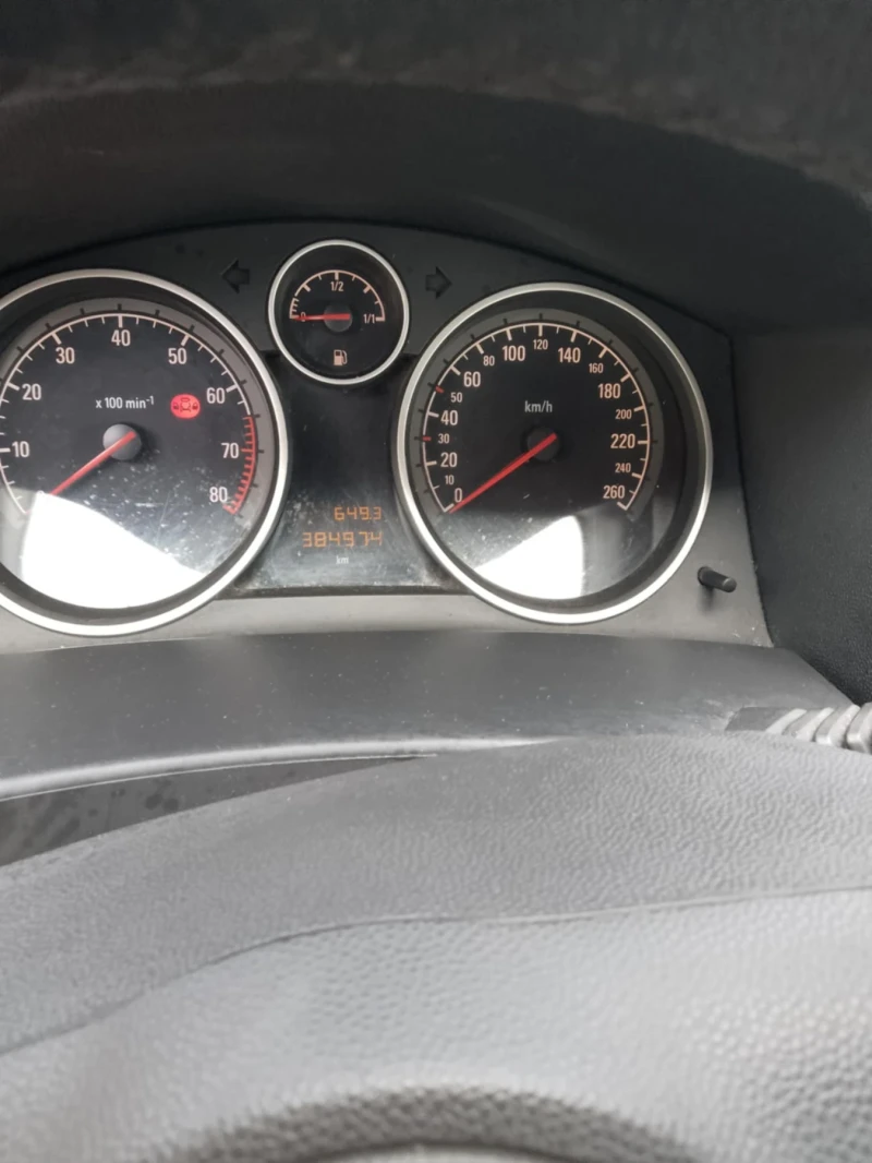 Opel Astra, снимка 7 - Автомобили и джипове - 52960559