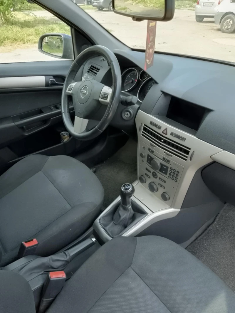 Opel Astra, снимка 8 - Автомобили и джипове - 52960559