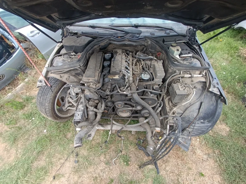 Mercedes-Benz C 220, снимка 7 - Автомобили и джипове - 52846721
