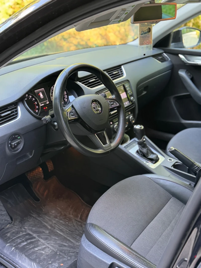 Skoda Octavia 2.0 TDI DSG, снимка 6 - Автомобили и джипове - 52405965
