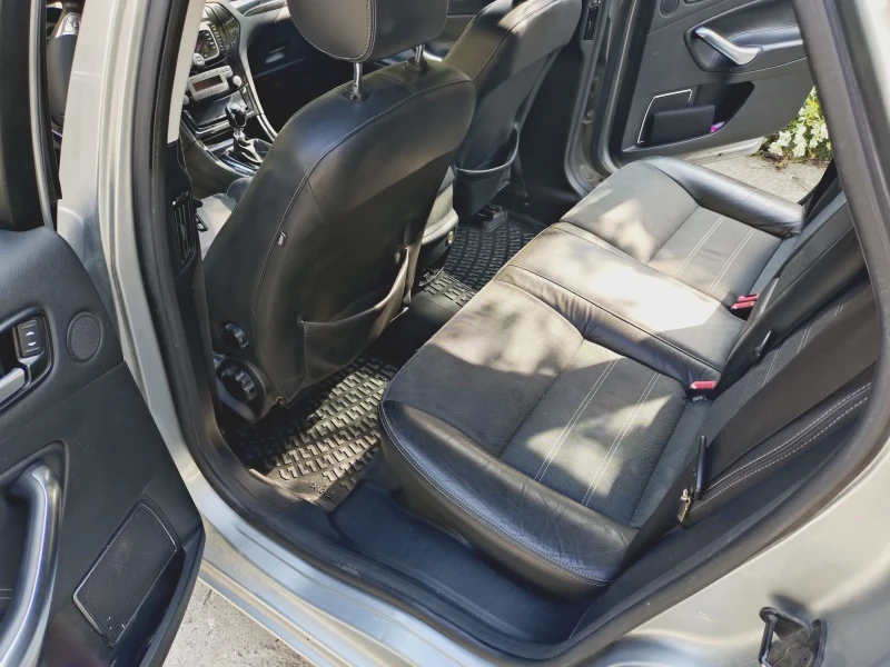 Ford Mondeo, снимка 6 - Автомобили и джипове - 52054078