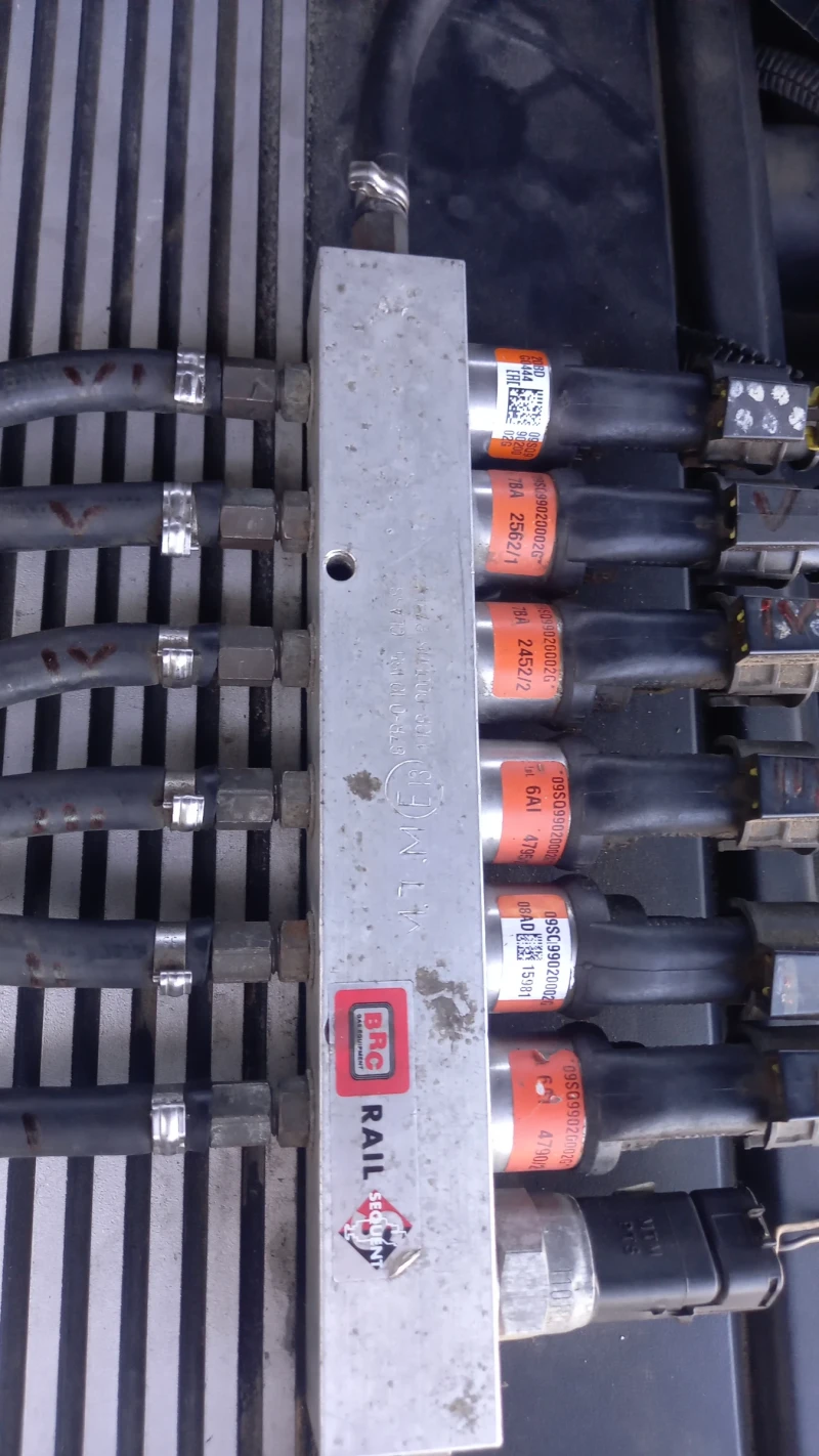 BMW 520 2.2i, снимка 6 - Автомобили и джипове - 52254579