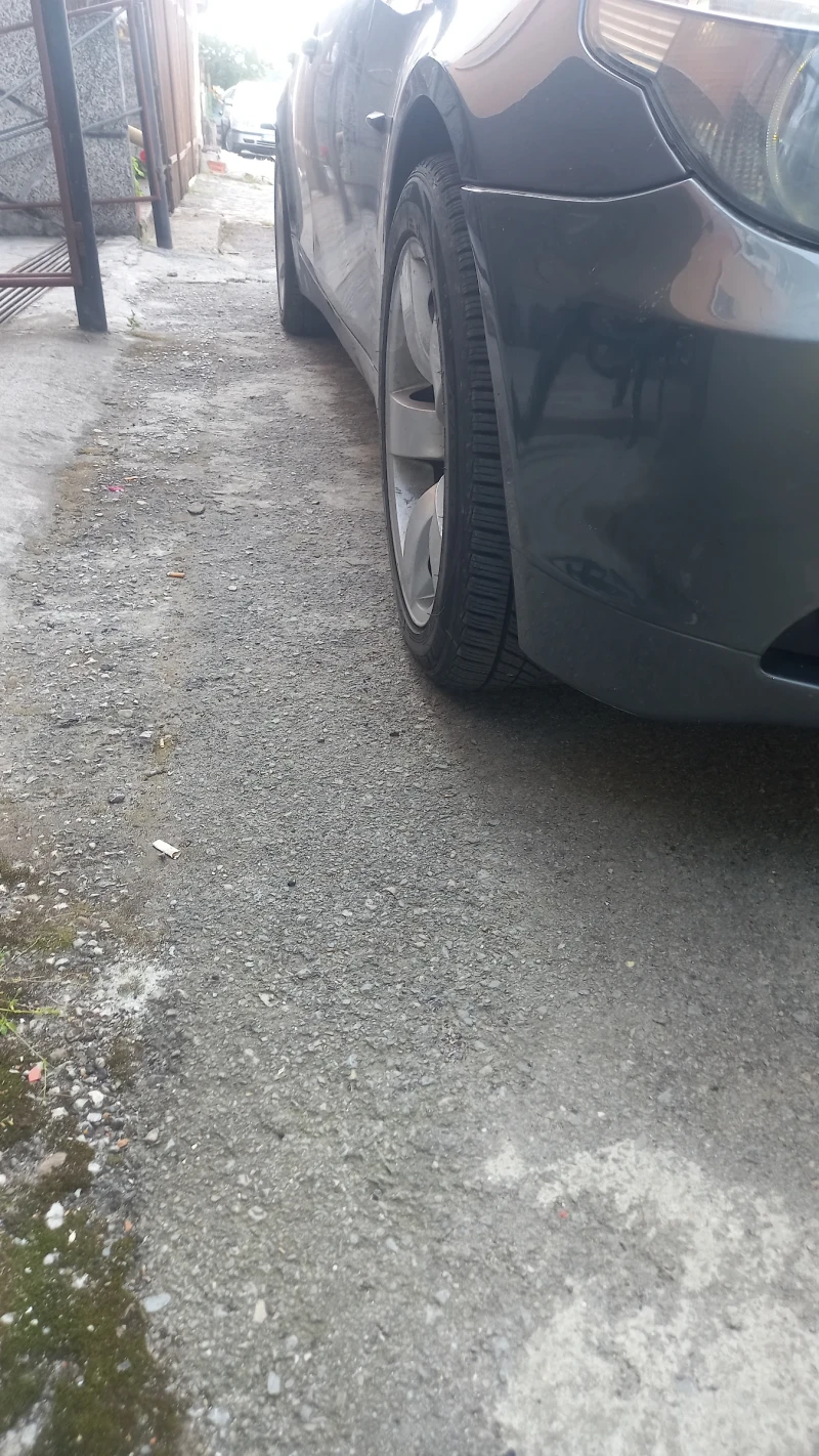 BMW 520 2.2i, снимка 3 - Автомобили и джипове - 52254579