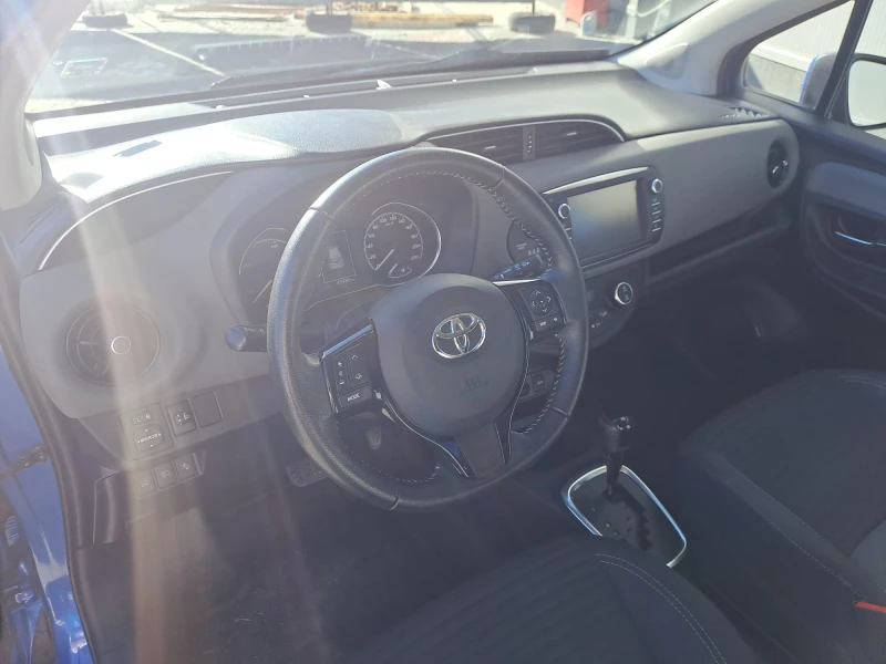 Toyota Yaris 1.5 HYBRID LUNA Коледен Бонус 5%, снимка 11 - Автомобили и джипове - 52278388
