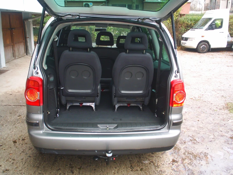 VW Sharan 1.9 TDI-4-Motion, снимка 14 - Автомобили и джипове - 52736092
