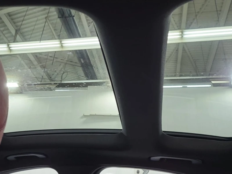 Mercedes-Benz C 300 * CARFAX * ЦЕНА ДО БГ, снимка 13 - Автомобили и джипове - 52877132