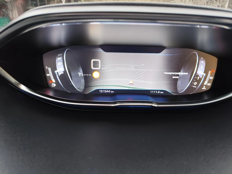 Peugeot 3008 Pure Tech 130hp, снимка 9 - Автомобили и джипове - 52892777