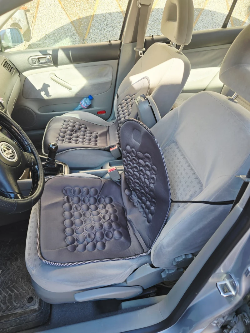 VW Bora 1.6, снимка 7 - Автомобили и джипове - 52951809