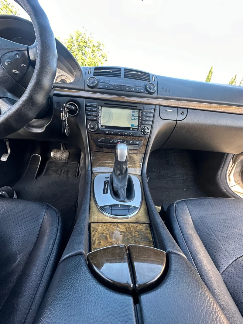 Mercedes-Benz E 320 W211 3.2 cdi, снимка 15 - Автомобили и джипове - 53489437