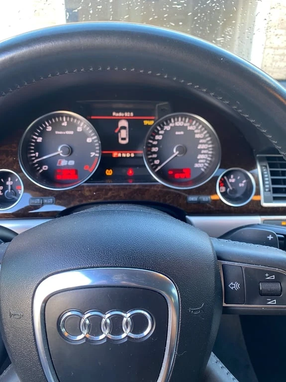 Audi S8 * 4dr Sdn * CARFAX * ЦЕНА ДО БГ - изображение 8