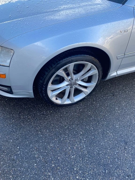 Audi S8 * 4dr Sdn * CARFAX * ЦЕНА ДО БГ - изображение 7