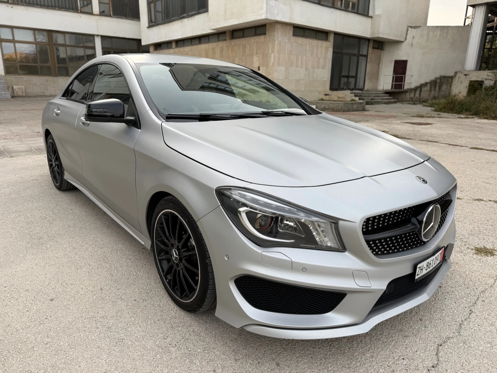 Mercedes-Benz CLA 250i AMG ORANGE ART EDITION, снимка 1