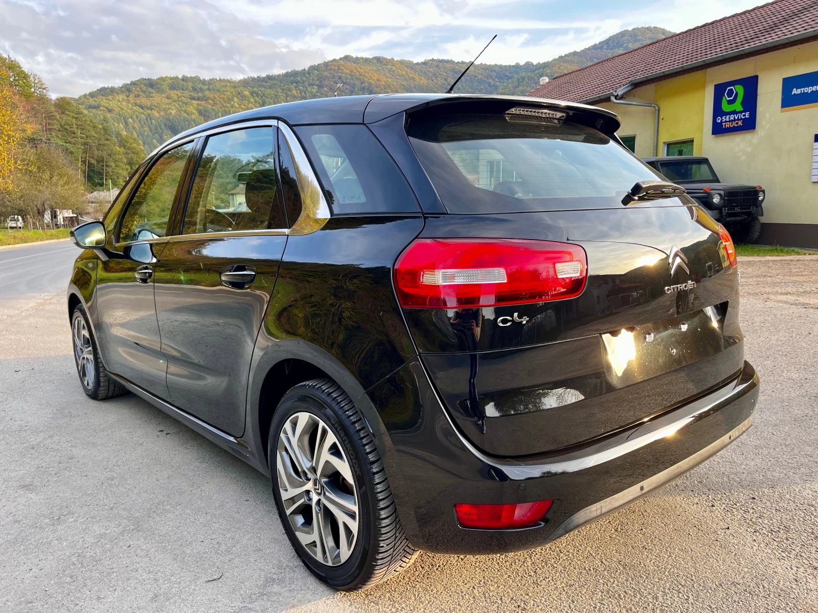 Citroen C4 Picasso 1.6 HDI  - изображение 7