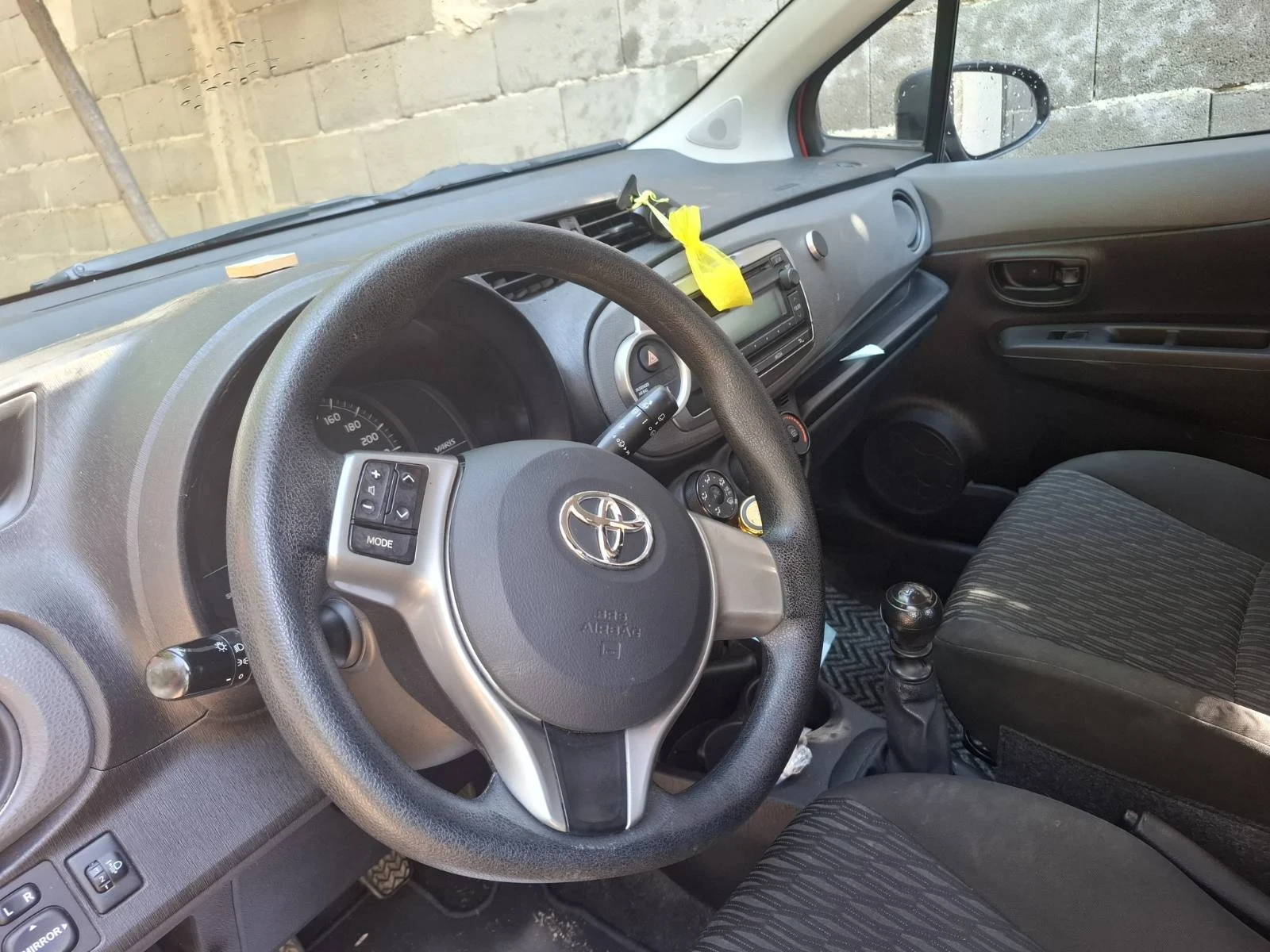 Toyota Yaris  - изображение 5