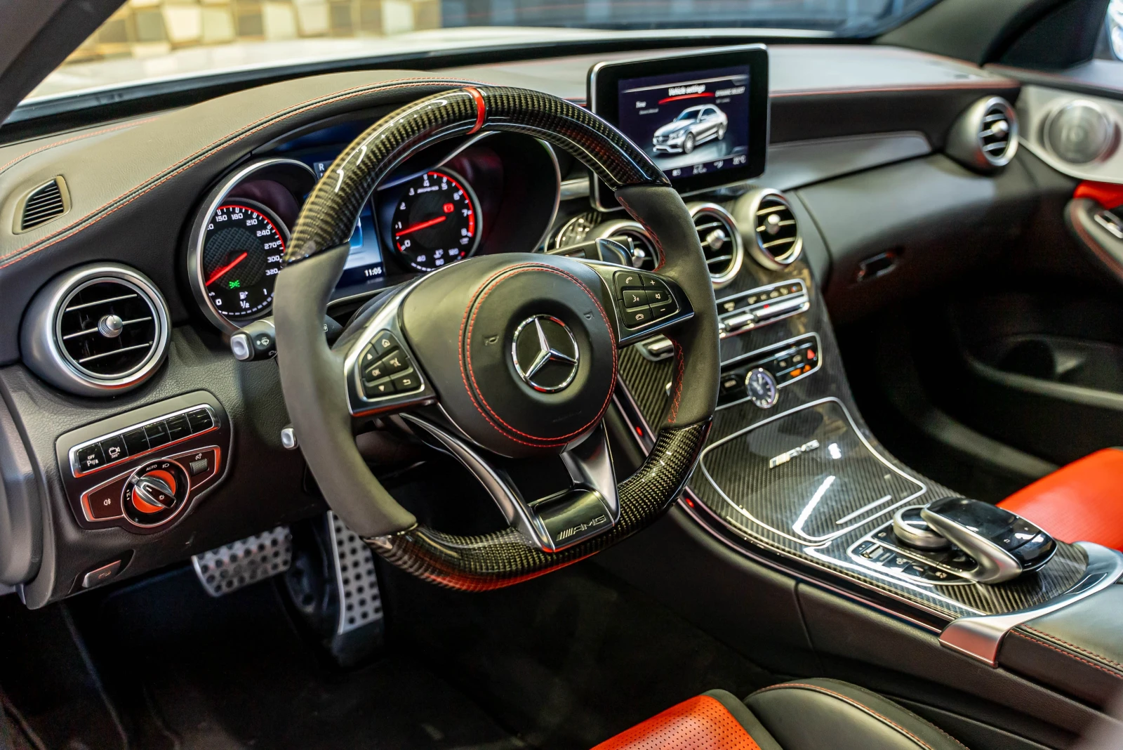 Mercedes-Benz C 63 AMG S V8 BI-TURBO - изображение 9