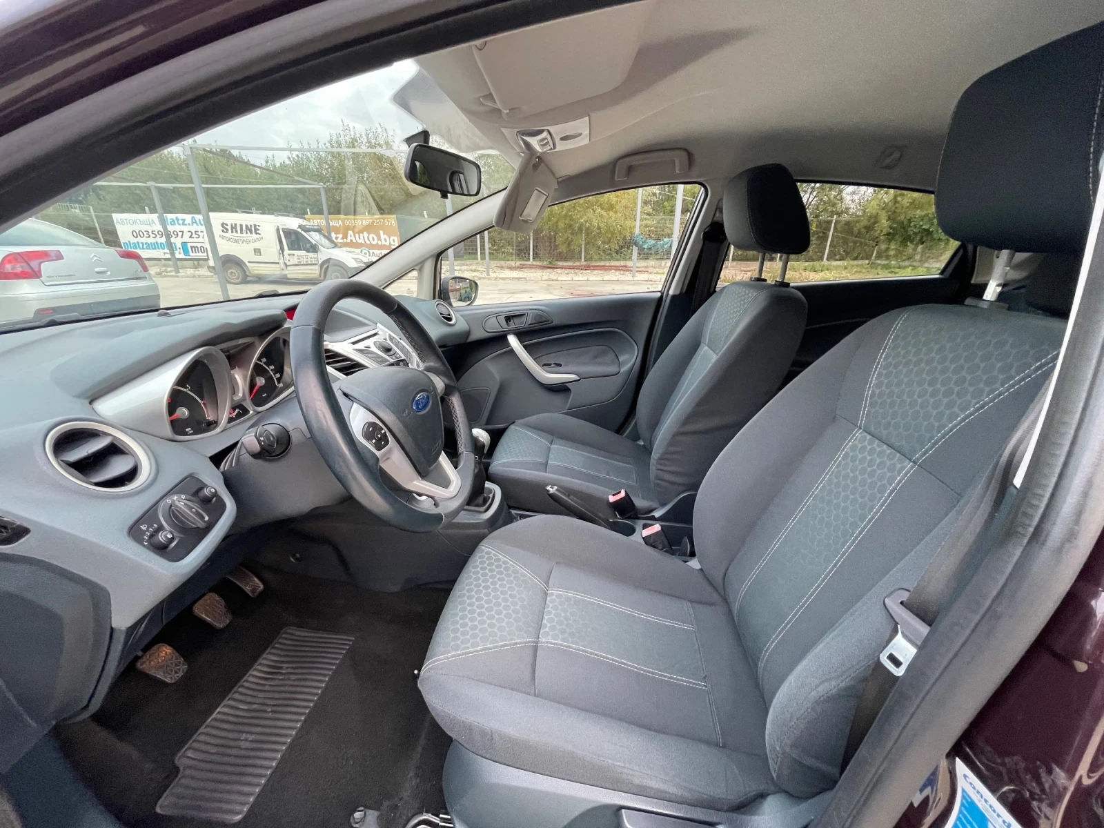 Ford Fiesta 135000km-Servizni dokumenti/Benzin/Unikat/ - изображение 8