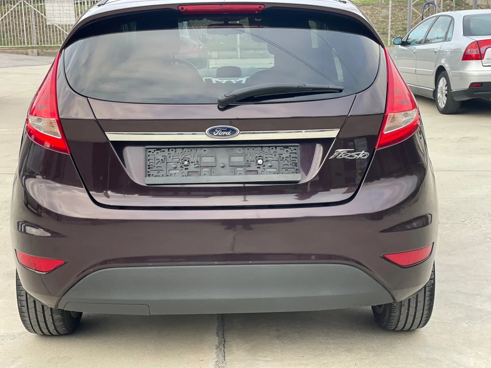 Ford Fiesta 135000km-Servizni dokumenti/Benzin/Unikat/ - изображение 7