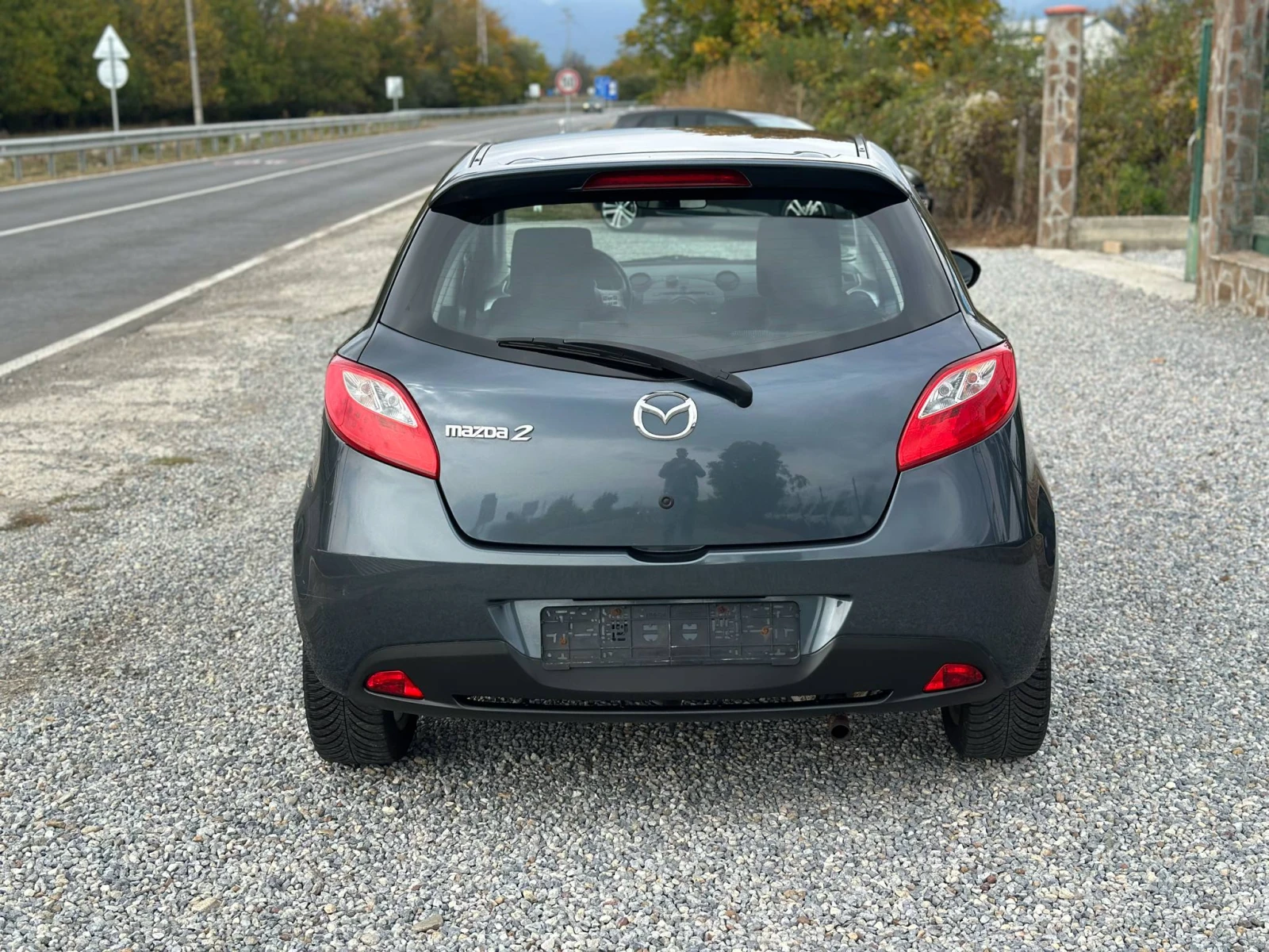 Mazda 2 1.5i* Климатик* Германия* Спорт* Уникат - изображение 3