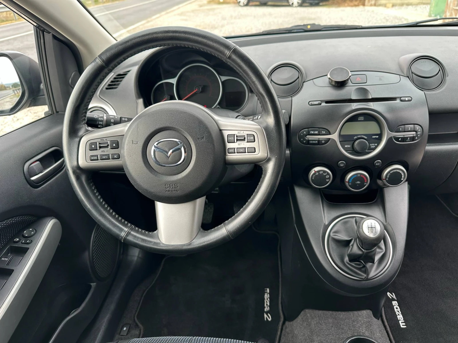 Mazda 2 1.5i* Климатик* Германия* Спорт* Уникат | Mobile.bg — изображение 12