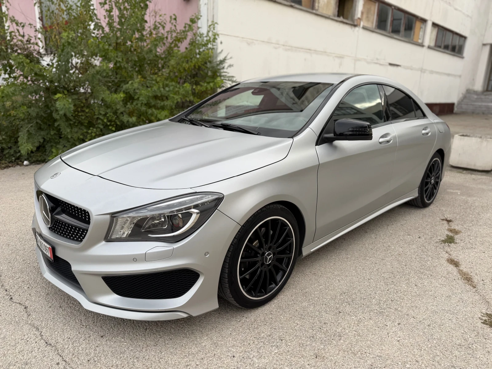 Mercedes-Benz CLA 250i AMG ORANGE ART EDITION | Mobile.bg — изображение 7