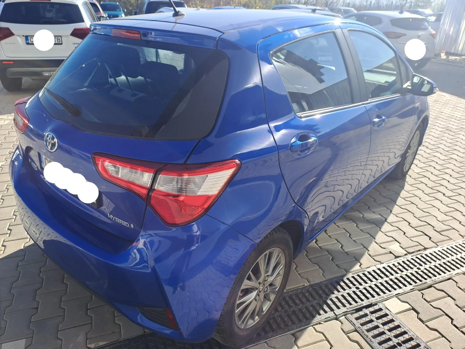 Toyota Yaris 1.5 HYBRID LUNA - изображение 4