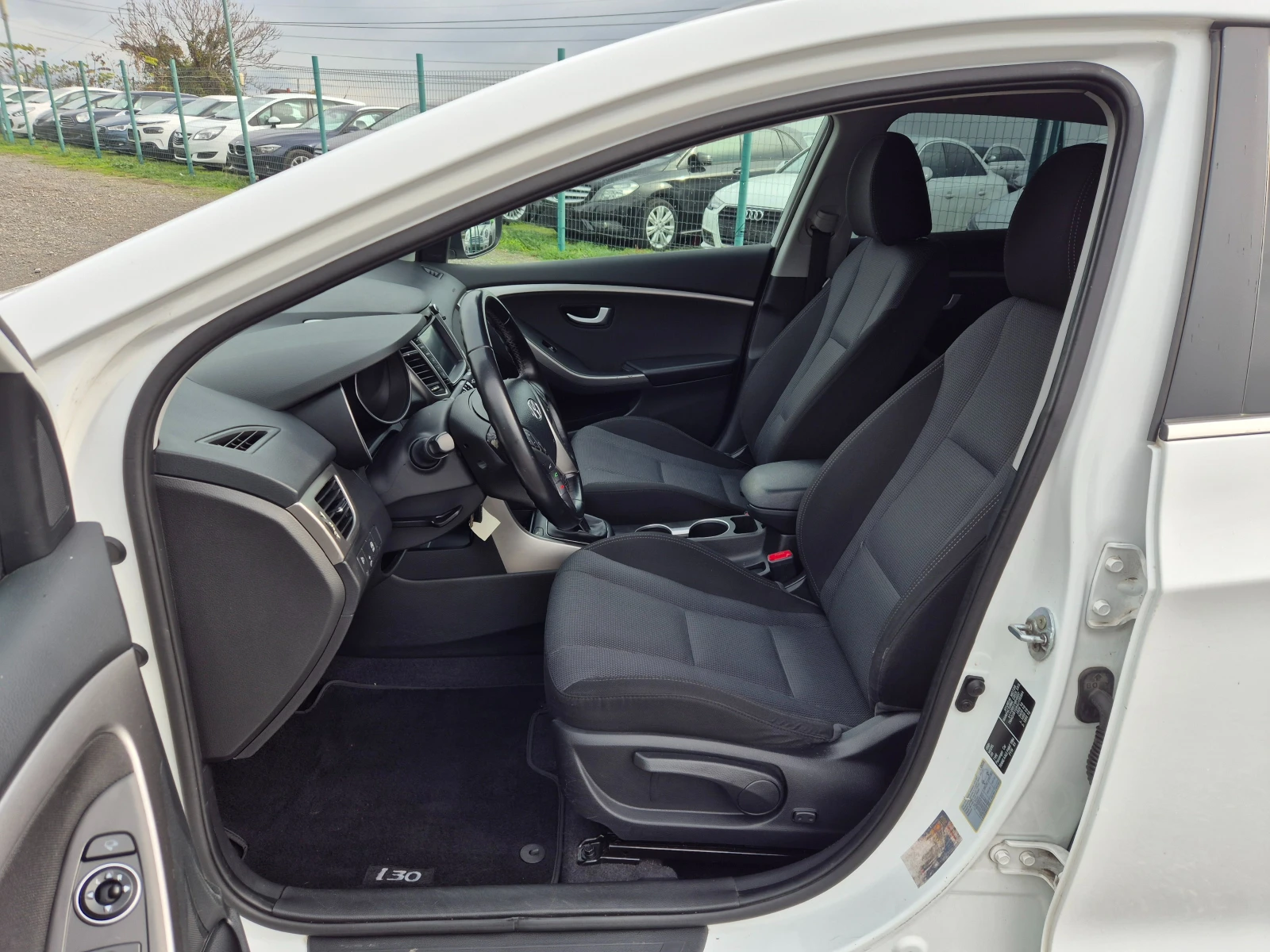 Hyundai I30 1.6CRDI 11o | Mobile.bg   13