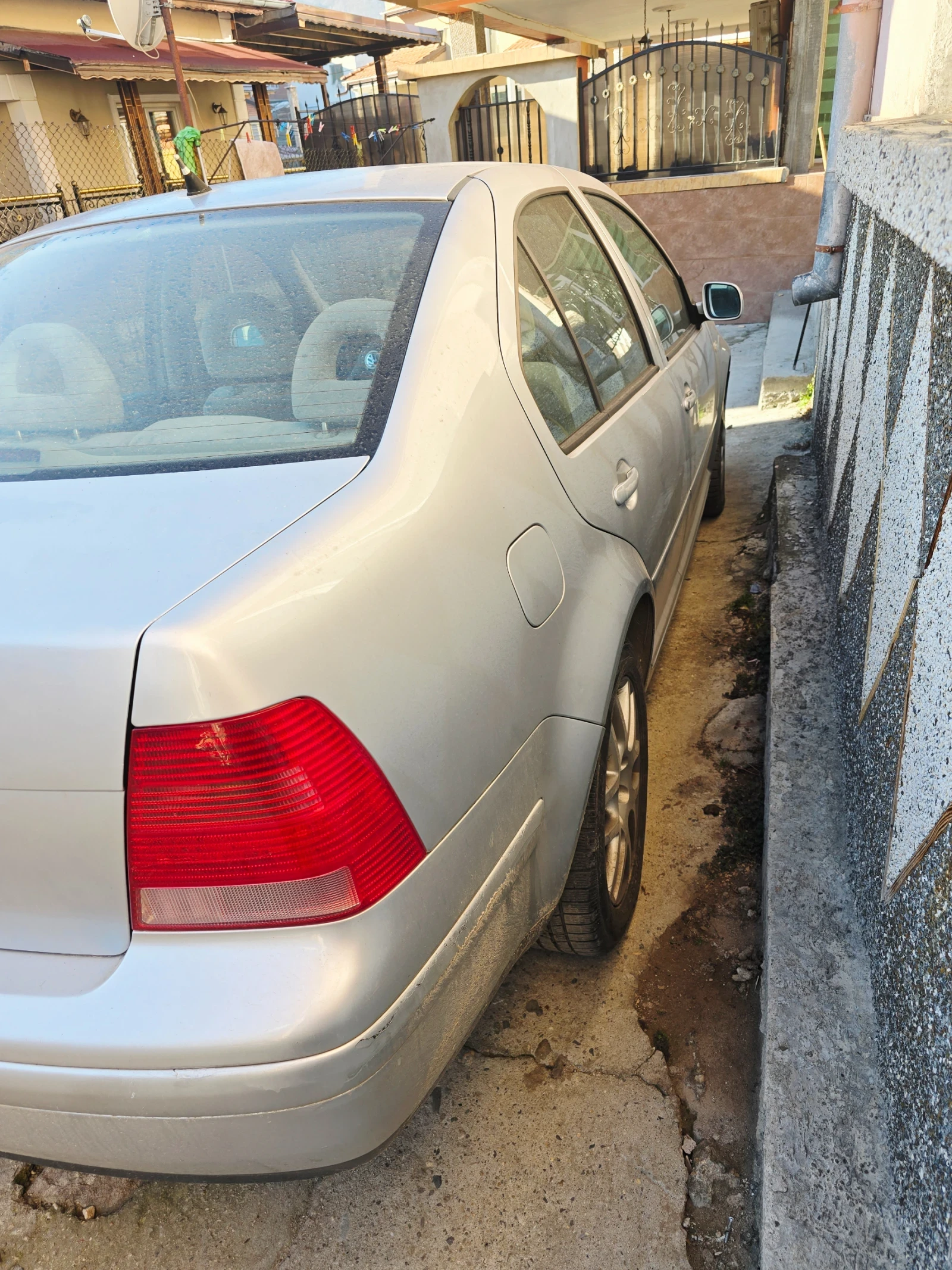 VW Bora 1.6 - изображение 2