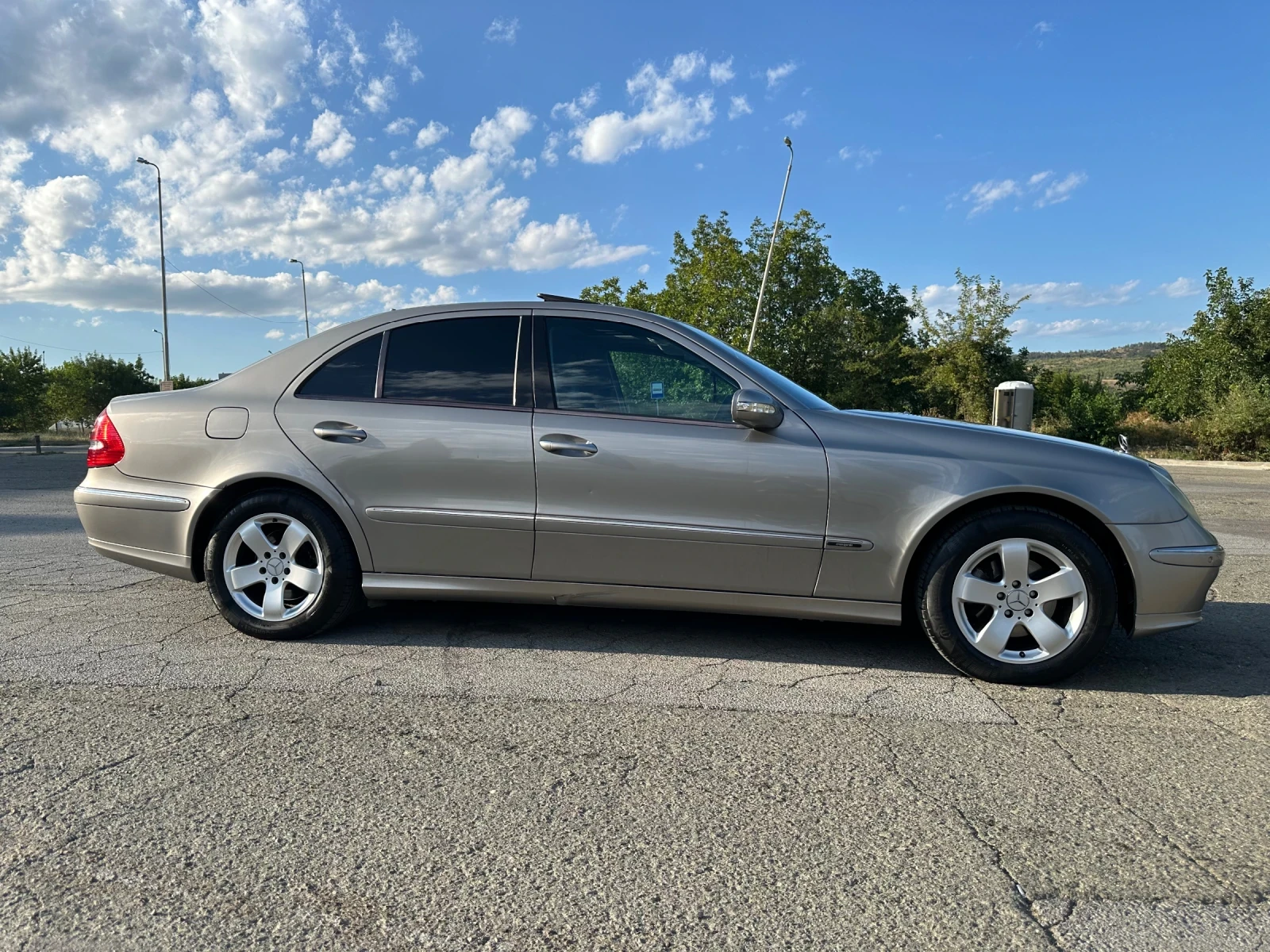 Mercedes-Benz E 320 W211 3.2 cdi, снимка 5 - Автомобили и джипове - 53489437