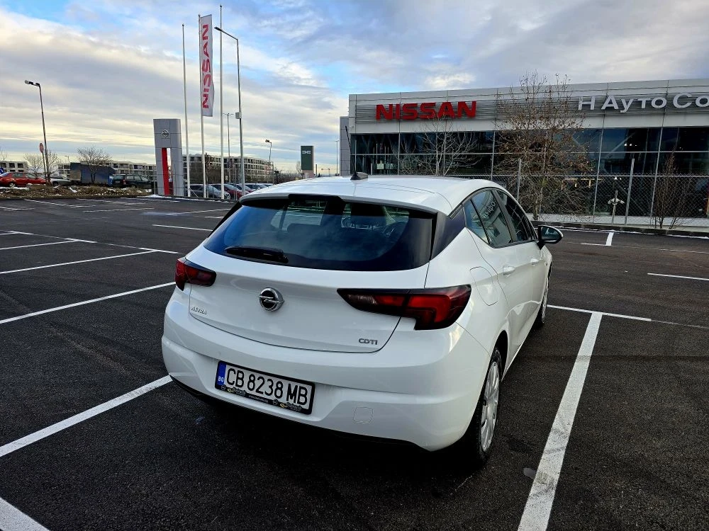 Opel Astra 1.6D 2018g закупена от Чисто нова. - изображение 8