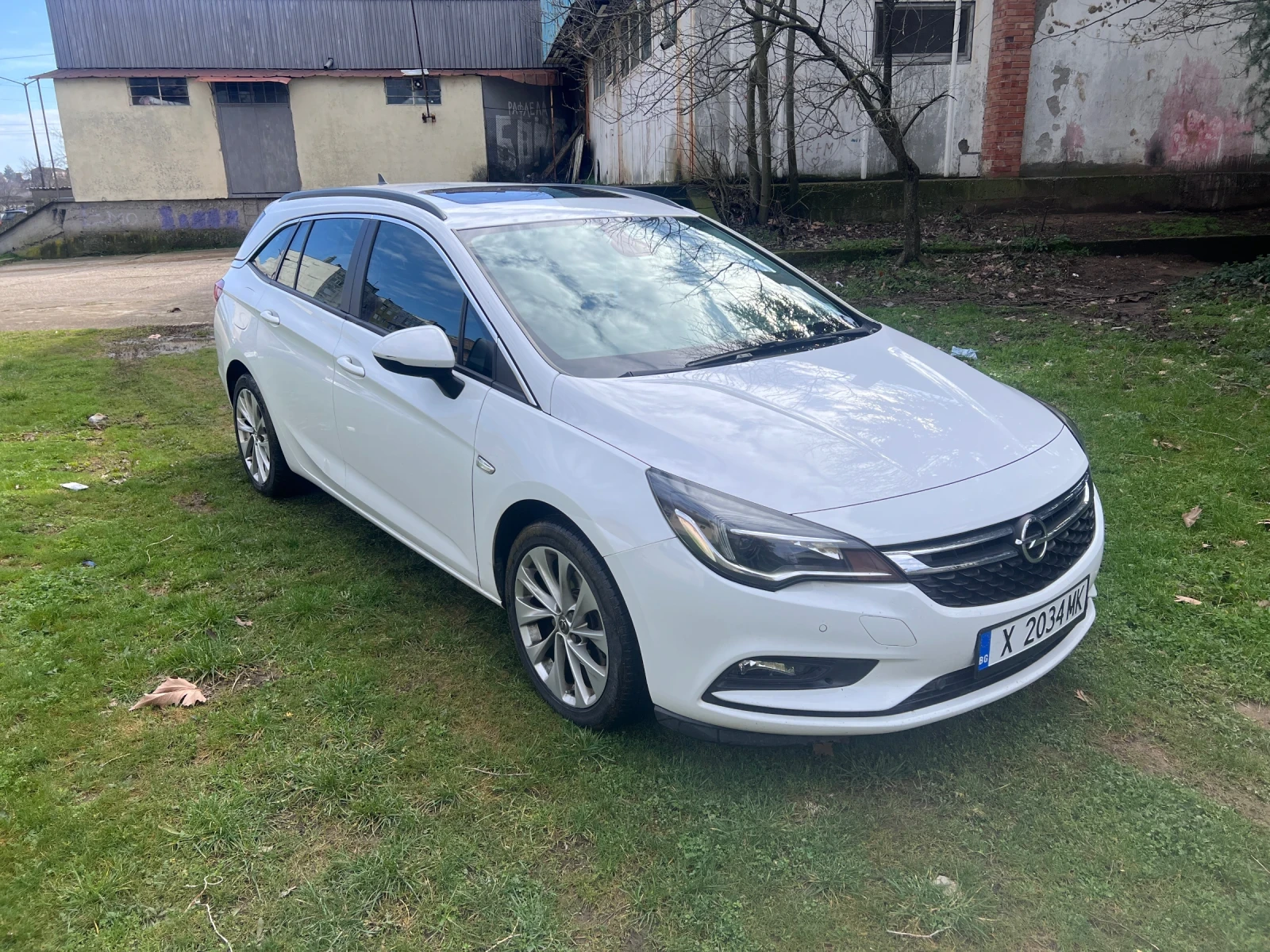 Opel Astra 1.6 CDTI С ПАНОРАМА 