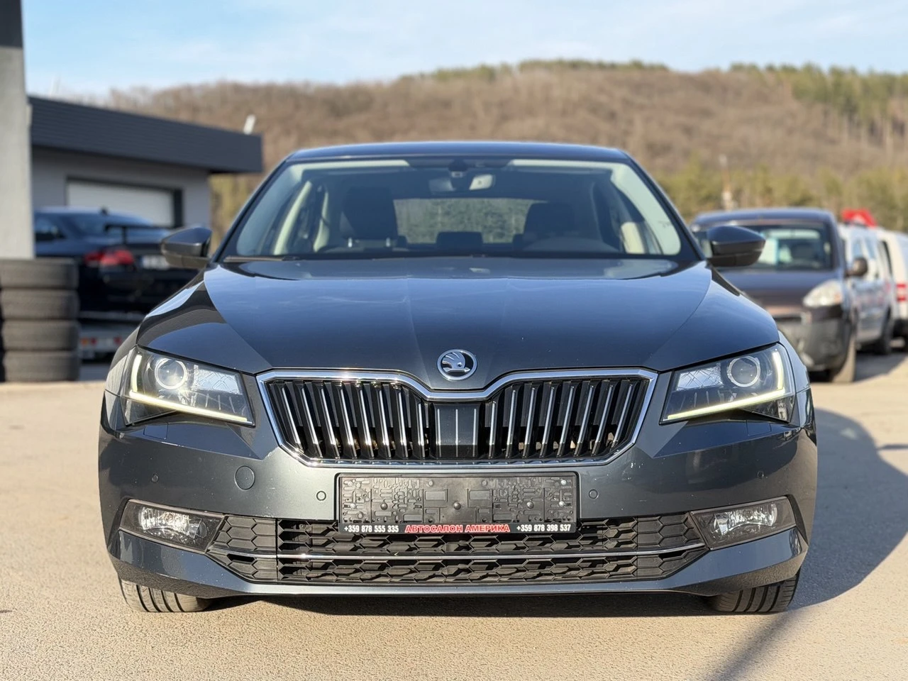 Skoda Superb 2.0TDI DSG, снимка 2 - Автомобили и джипове - 53803768