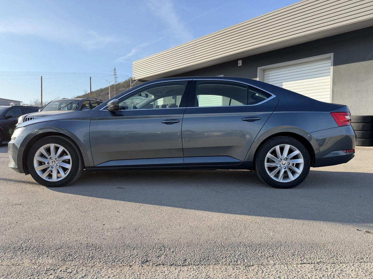 Skoda Superb 2.0TDI DSG, снимка 8 - Автомобили и джипове - 53803768