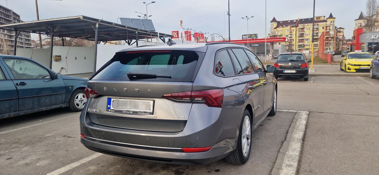 Skoda Octavia, снимка 12 - Автомобили и джипове - 53830919