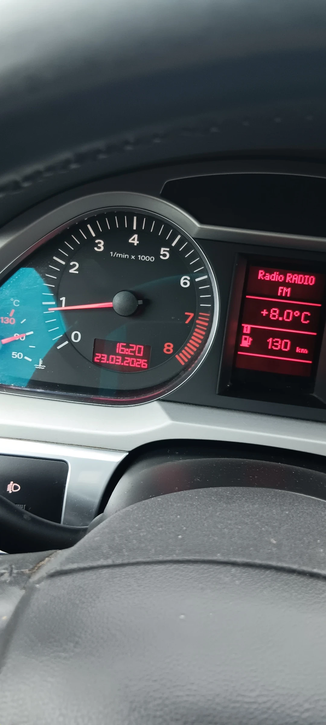 Audi A6 2.0 FSI, снимка 12 - Автомобили и джипове - 53953682