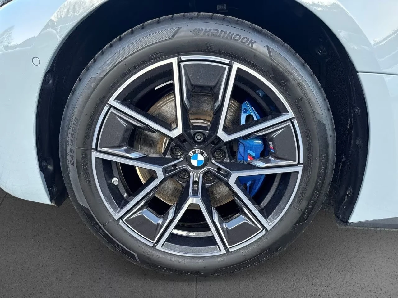BMW i4 XDRIVE40 M-SPORT PAKET HEAD-UP 360-CAMERA, снимка 12 - Автомобили и джипове - 53966718