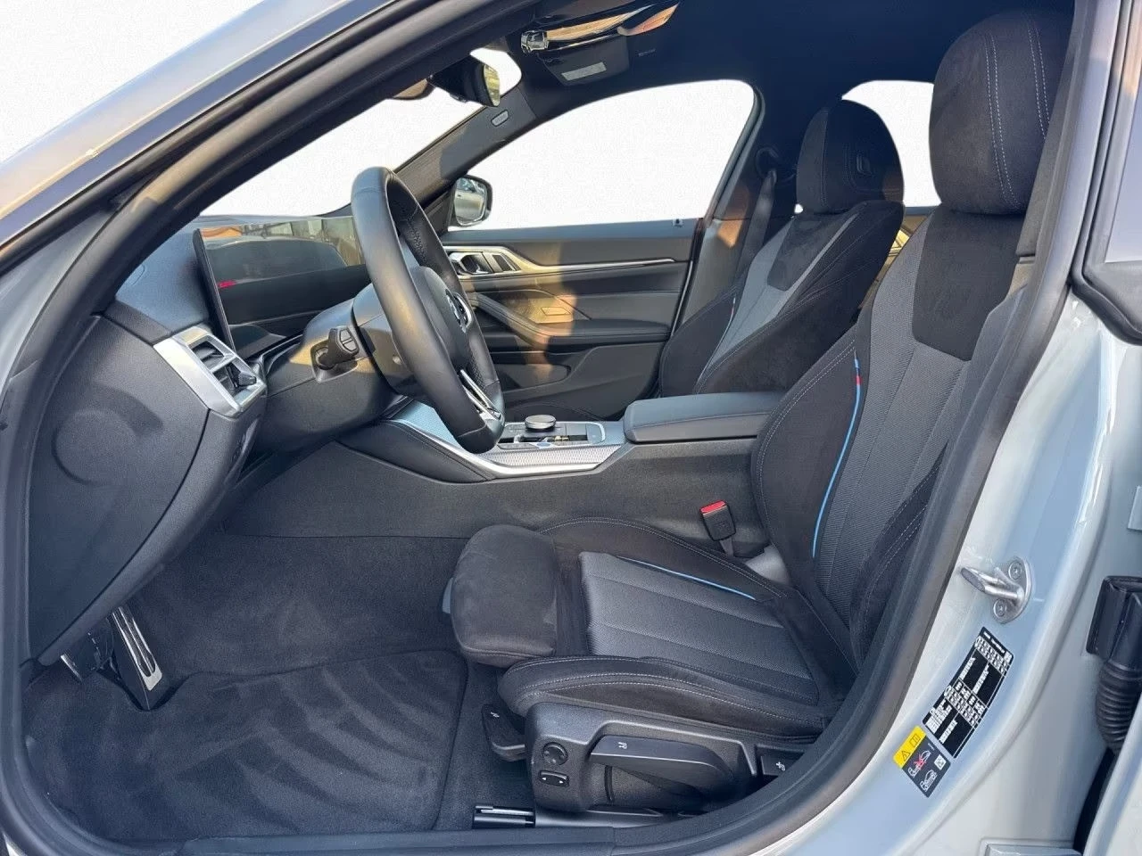 BMW i4 XDRIVE40 M-SPORT PAKET HEAD-UP 360-CAMERA, снимка 5 - Автомобили и джипове - 53966718