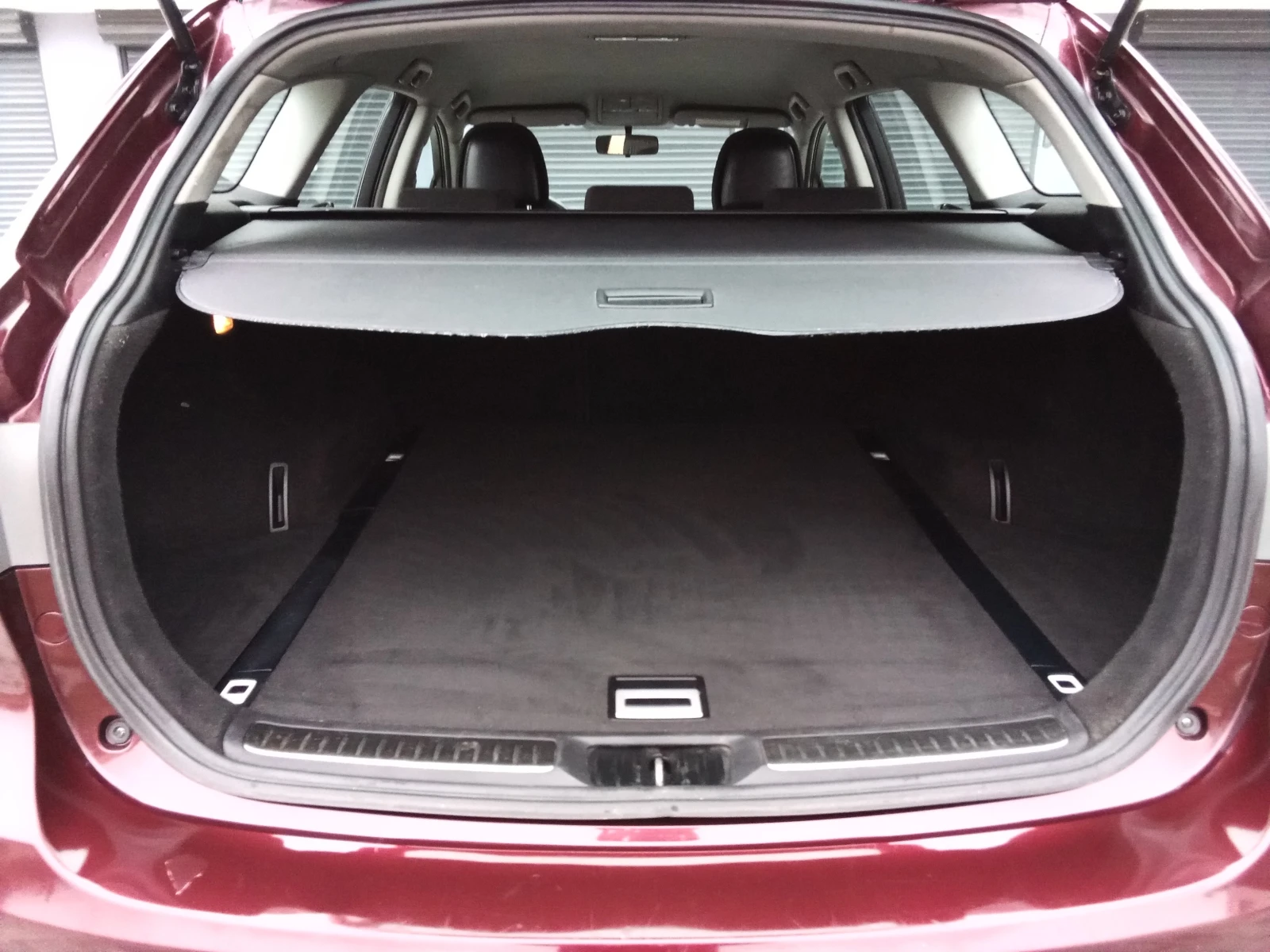 Toyota Avensis 2.0D4D-124kc. FACELIFT, снимка 14 - Автомобили и джипове - 54609246