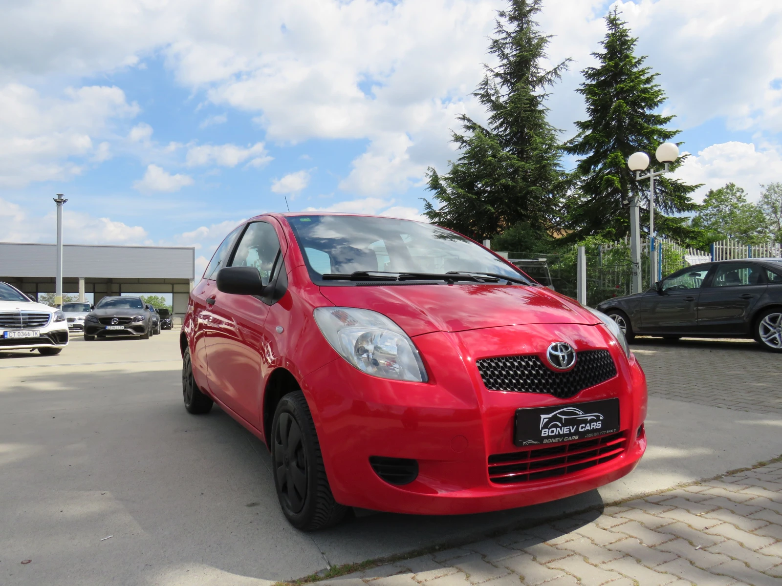 Toyota Yaris * * * 1.0i РЪЧКА* * * , снимка 3 - Автомобили и джипове - 54621355