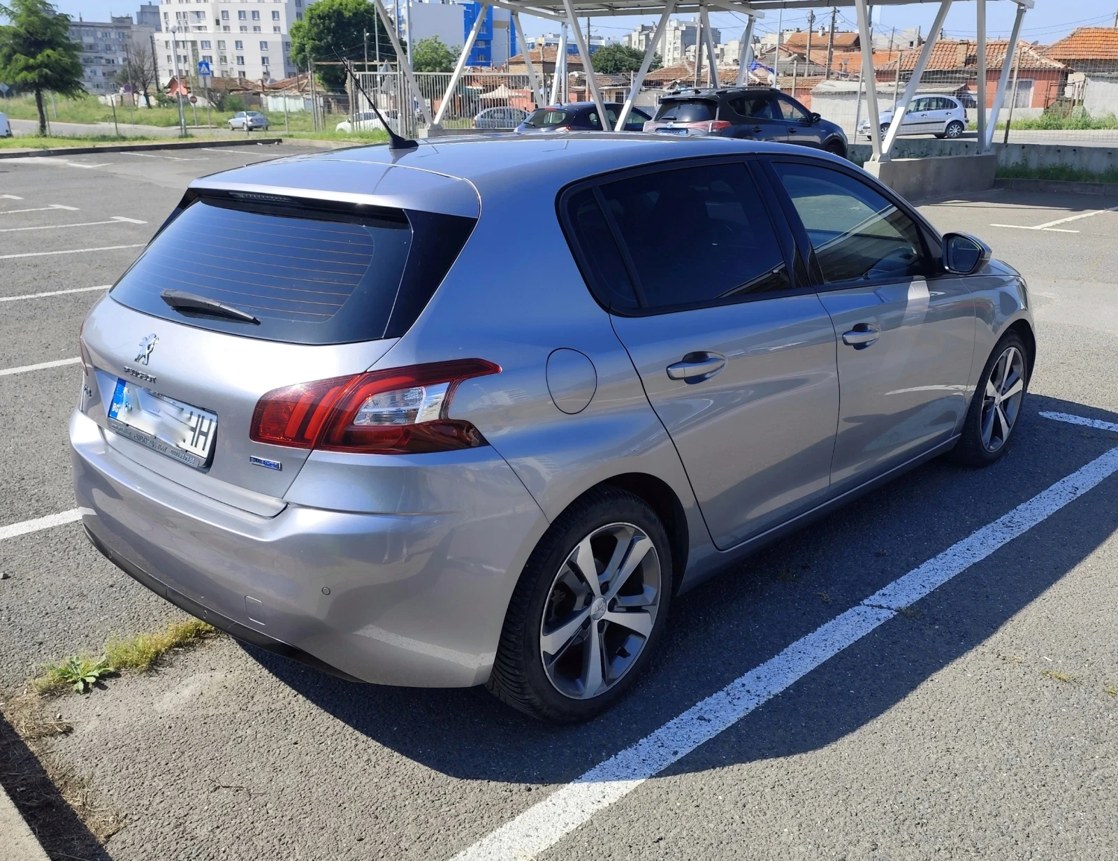 Peugeot 308 1.6 bluehdi 120к.с., снимка 6 - Автомобили и джипове - 54701077
