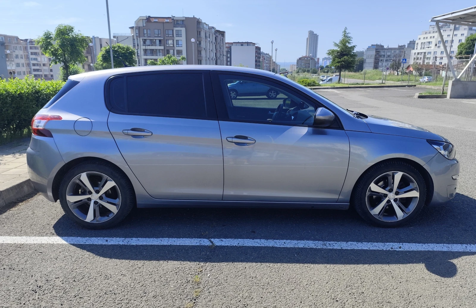 Peugeot 308 1.6 bluehdi 120к.с., снимка 4 - Автомобили и джипове - 54701077