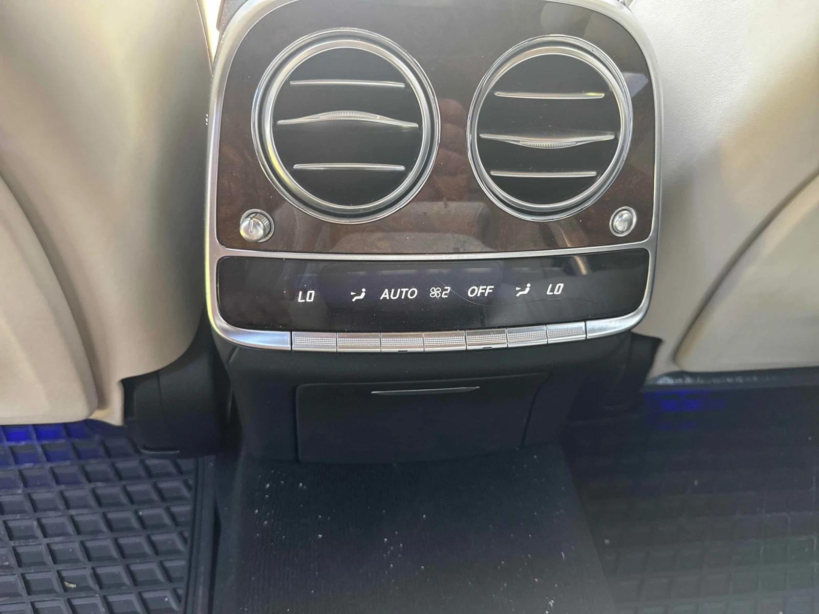 Mercedes-Benz S 63 AMG БЯЛА ПЕРЛА / УНИКАТ / CARFAX, снимка 15 - Автомобили и джипове - 54934119