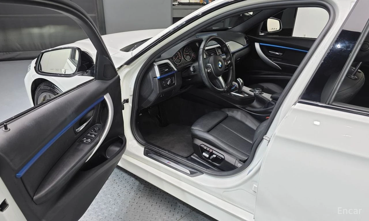 BMW 320 i* M* SPORT* ПОДГРЕВ* НАВИГАЦИЯ, снимка 10 - Автомобили и джипове - 54960781